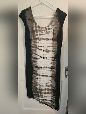 Belle Sky Black and Green Tie-Dye Asymmetrical Dress Size Large